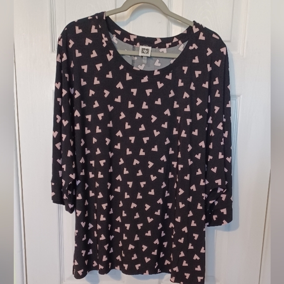 Anne Klein Tops - 💰Anne Klein Geometric Top